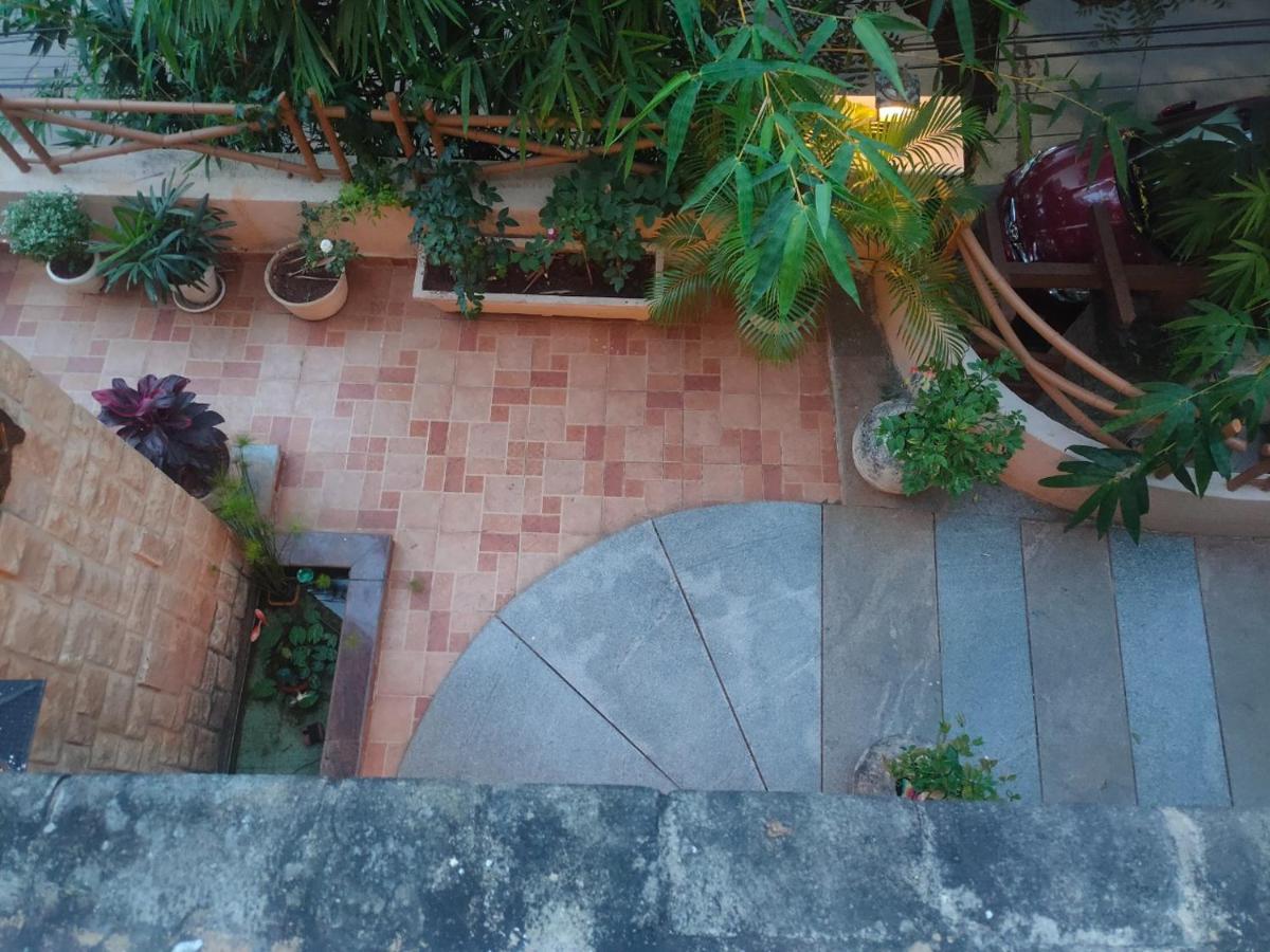 Hostel Nomads Nest Hyderabad Exterior foto