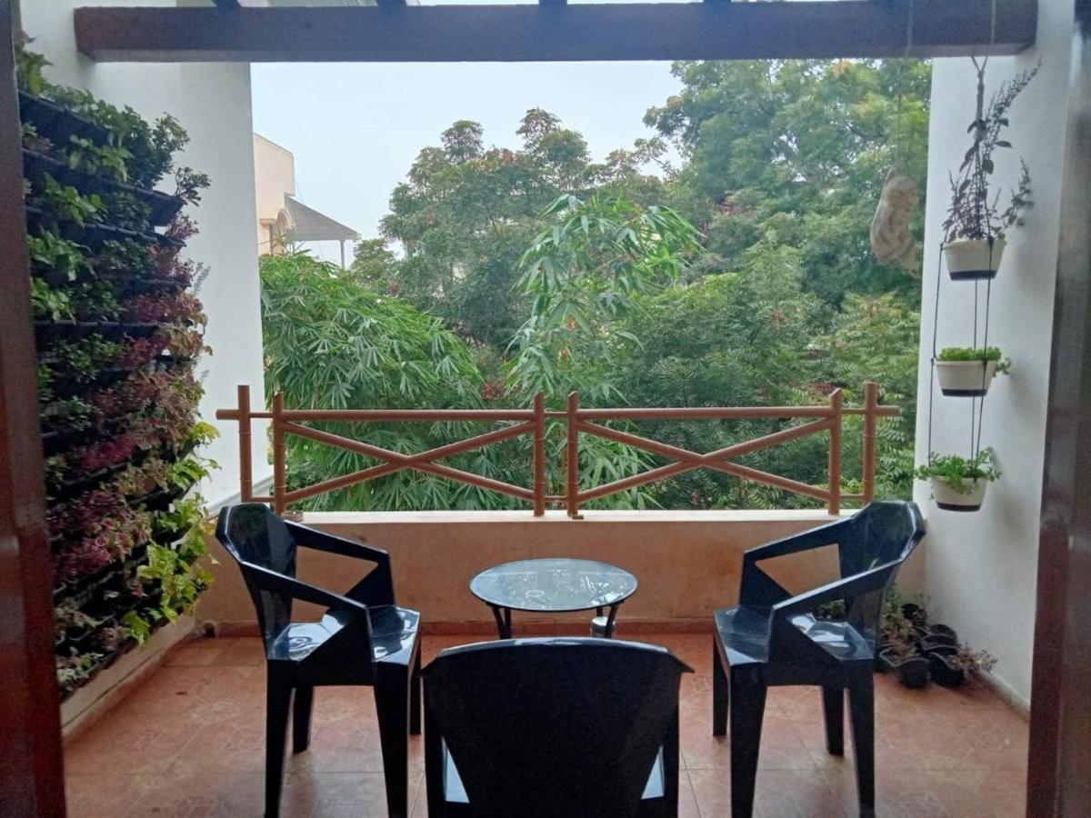 Hostel Nomads Nest Hyderabad Exterior foto