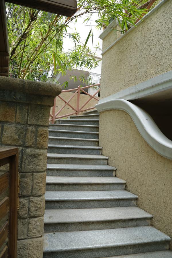Hostel Nomads Nest Hyderabad Exterior foto