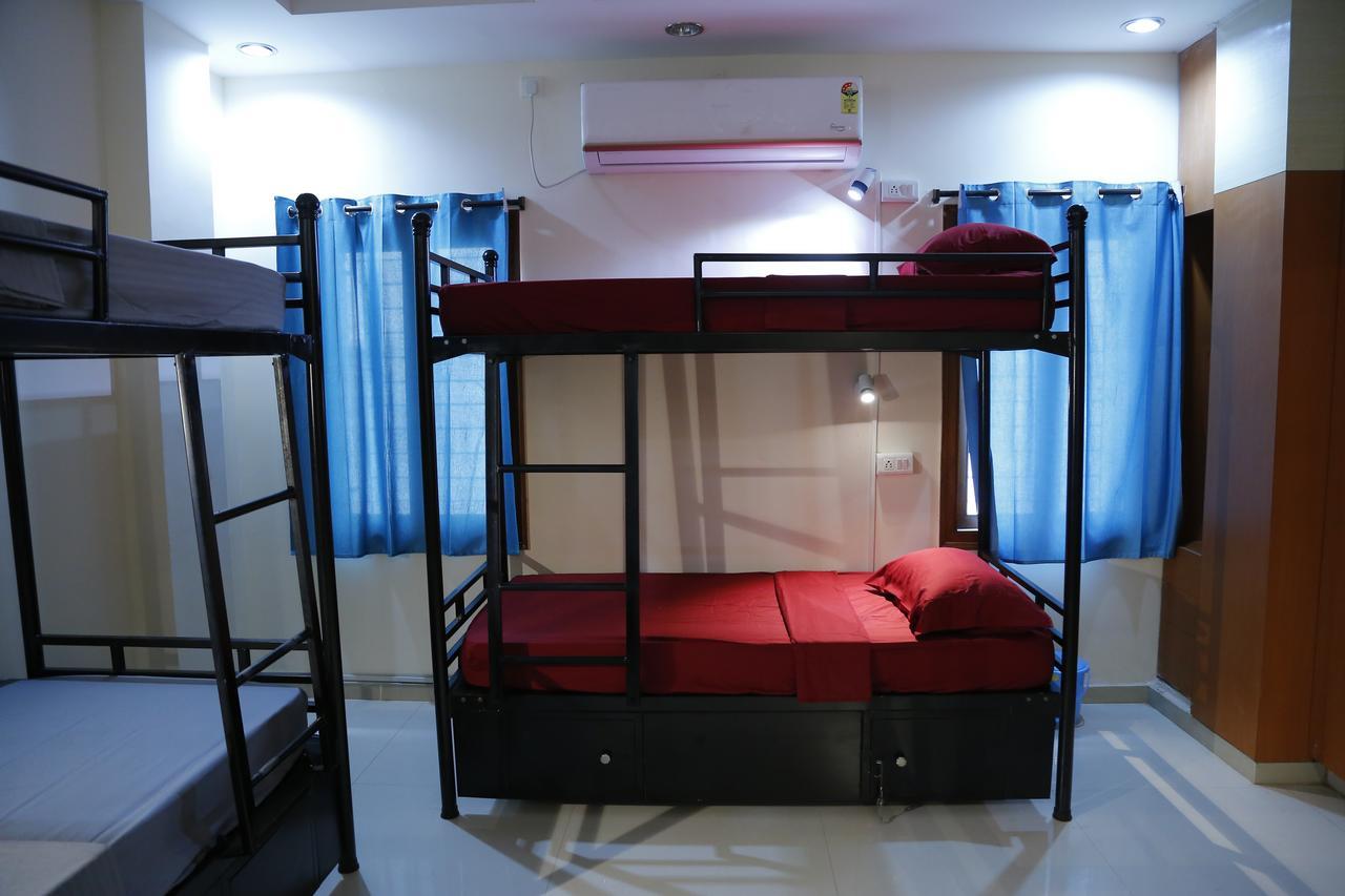 Hostel Nomads Nest Hyderabad Exterior foto